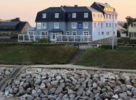 H&ocirc;tel des Isles，位于巴讷维尔-卡特里特的海滩酒店