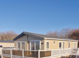 Coastal Retreat Lodge，位于莫克姆的酒店