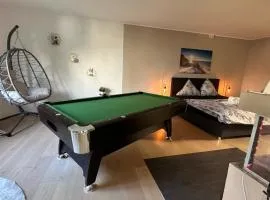 Burg Panoramablick City Retreat Moderne FeWo