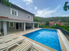 Villa Güneş，位于Ula的酒店