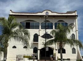 Hotel & Eventos Xalos，位于Jalostotitlán的酒店