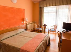 戴尔拉歌小木屋酒店，位于阿维利亚纳的酒店