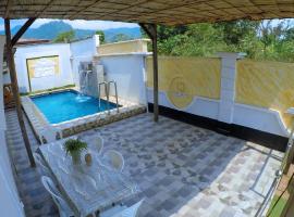 MICASO Guest House，位于林贝的带泳池的酒店