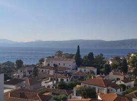 Tsitsinakis Traditional Home，位于伊兹拉的住宿