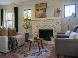 Historic Orlando Casita Love Apt A with backyard