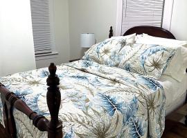 LOVELY FURNISHED HOUSE FOR rent，位于亚克朗的酒店