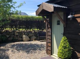 Cabin in the hills near Dolgellau，位于多尔盖罗的酒店