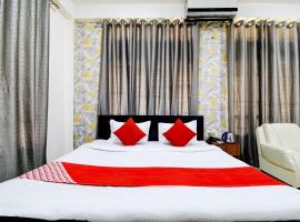 Super Hotel O The Dove Villa，位于Dispur的酒店