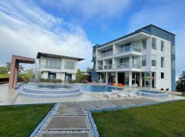 Hotel Campestre Mireyita，位于Fresno的酒店