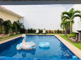 Casa Los Arcos，位于瓦兹特佩克的酒店