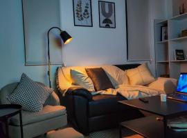 Modern Zen Houses Soft mattress 900 Mbps 10min beach，位于帕干岛的酒店