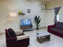 Titihouse Spacious Semi-D for 10 pax near Iconcity Autocity
