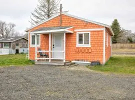 The Sportsman 2-Br Cottage 6 by Grayland Beach