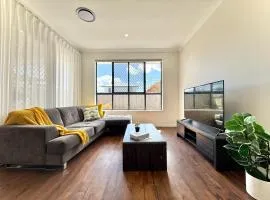 Charming 4bdr holiday home in Heathwood