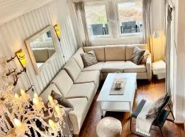 Cozy cabin on Tromøy - Arendal with rowboat and dock space