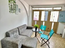 Apartamento independiente en san Antonio zona turística