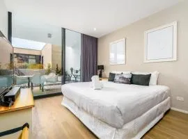 Elegant Apartment in Kingston Foreshore - Hosted by Canstay