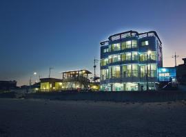 Pohang Ara Ocean View Pension，位于浦项的酒店