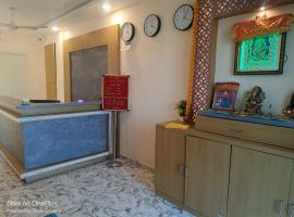 OYO Hotel Fun Park，位于Sānand的酒店