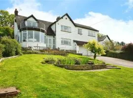 Racing Accommodation on course