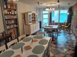 Chez Marie-Angèle，位于Treignes的酒店