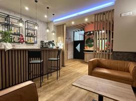 Cristall Hotel，位于罗卡迪坎比奥的酒店