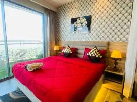 Gaylords spira stays sector 94 noida