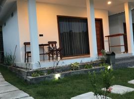 Sunny Bungalows Areguling，位于龙目岛库塔的酒店