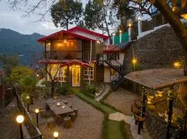 Alaya Stays Farsauli 1 - Pet friendly 3 BHK Hillside Getaway with Gazebo & Balcony