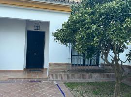 Bungalows Los Álamos de El Pedroso，位于埃尔佩德罗索的露营地