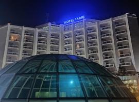 Hotel Sabri，位于安纳巴的酒店
