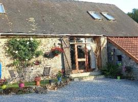 La Grange，位于Saint-Agnant-près-Crocq的酒店