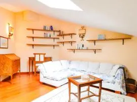 PRESTIGE APARTMENT NEAR THE CENTRE - with Balcony, Wi-Fi