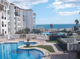 Beach Apartment Marina Duquesa，位于马尼尔瓦的酒店