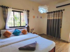 Quirky Stays- 2bhk Villa - Calangute，位于坎多林的酒店