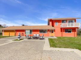Pleasant Valley Wine Trail Home - Near Paso Robles，位于圣米格尔的酒店