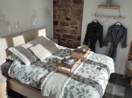 L'Olivine Chambre d'hôtes，位于普罗丰德维耶的酒店