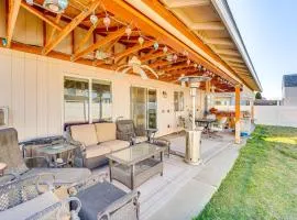 1 Mi to Moses Lake Home with Private Yard and Hot Tub