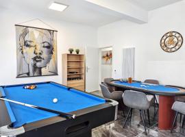 Designer Loft für bis zu 15, Whirlpool, Infrarotsauna, Billard, Pokertisch, 2 Bäder，位于纽伦堡的酒店