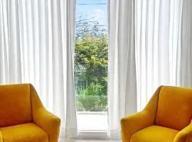 Ocean Breeze Apartment