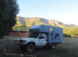 Camping aldeia- traga seu equipamento de camping，位于戈亚斯州上帕莱索的露营地