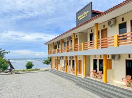 RedDoorz Plus at Pantai Sayangheulang Garut，位于Cilauteureun的酒店