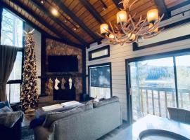 7 Guests 3BR 3BA Spacious & Beautiful Area，位于布赖恩峰的酒店