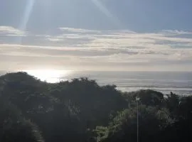 深蓝旅馆