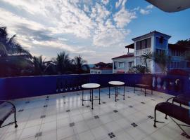 4BHK Hilltop Villa with Private Pool Near Candolim，位于尼禄的酒店