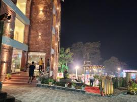SeaFORT Beach Resort，位于Murūd的酒店