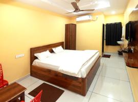 samrat residency，位于巴德拉恰拉姆的酒店