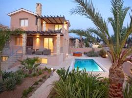 Villa Kartiela Sandy Beach Villas - Private Pool - Jacuzzi - Private Beach Area，位于波利斯的酒店