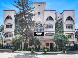 Palette Bhimpore Daman Formerly Hotel Hilltop，位于达曼的酒店