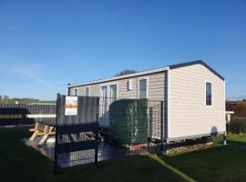 Campingland Ostsee - Mobilheim A1Seestern，位于Schashagen的酒店